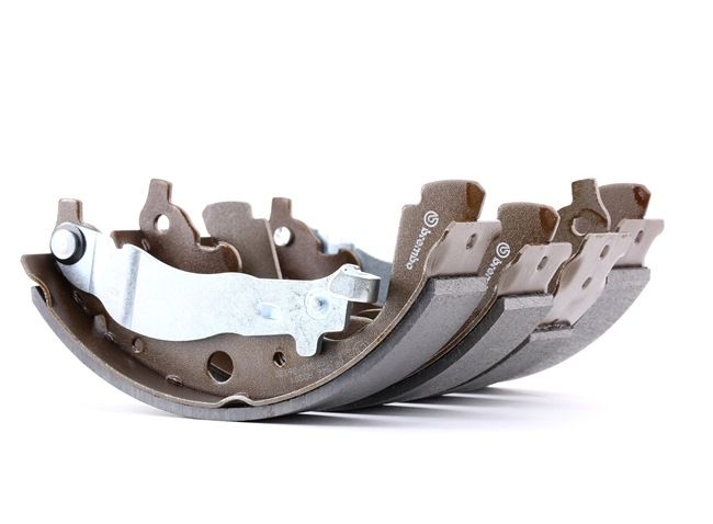 Einkaufen Bremsbackensatz Renault (BREMBO Bremsbackensatz 8432509651834) Erfolg versprechend