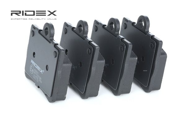 RIDEX 402B0431 Kit de plaquettes de frein, frein à disque Essieu arrière, contact de signal d'usure exclu MERCEDES-BENZ Série 123 ac 1995